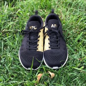 APL Propelium tennis shoes